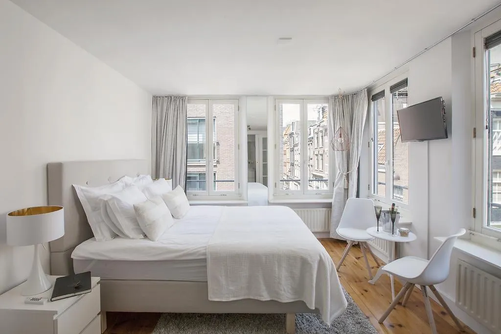 Oda ve Kahvaltı Jordaan Suite Bed And Bubbles Amsterdam